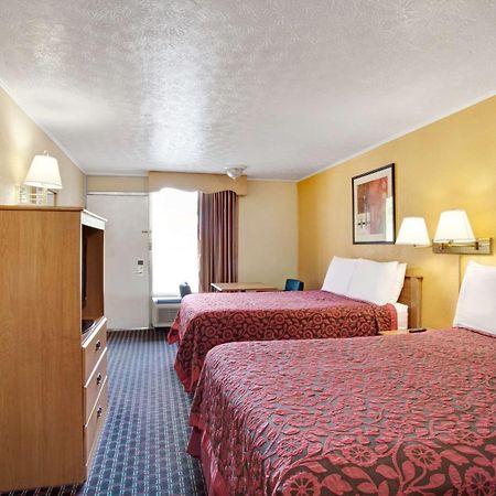Days Inn By Wyndham Knoxville West Exteriör bild