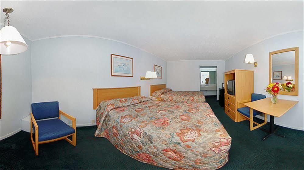 Days Inn By Wyndham Knoxville West Exteriör bild